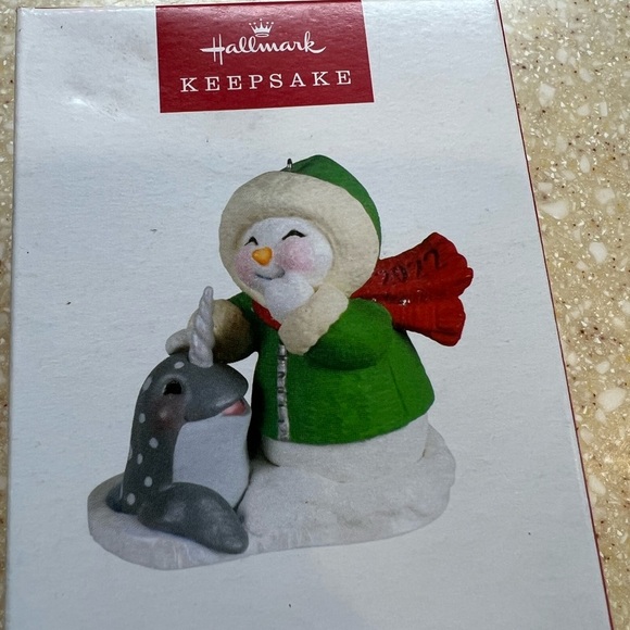 2022 Hallmark Snow Buddies 25th in the Series Ornament NEW - Picture 2 of 12